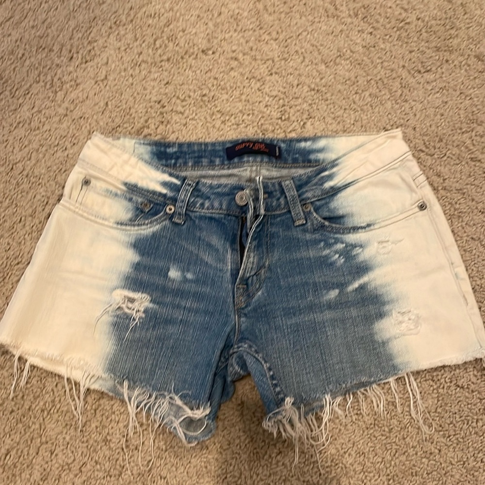 Custom levi curvy cut shorts. Size 9M.